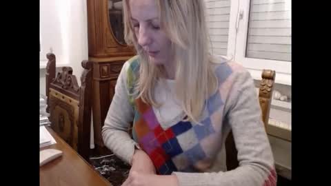 Snapshot of hornyssima chatting on November 2025 04:28:01 PM Hornyssima online show from November 2025 04:28:01 PM