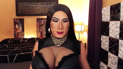 Snapshot of horsecockjessica chatting on October 2025 11:37:01 PM horsecockjessica online show from October 2025 11:37:01 PM