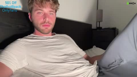 Edward aka Wolf online show from September 2025 10:33:02 PM