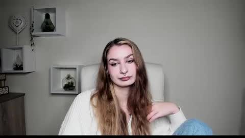 NINA online show from October 2025 07:01:01 AM