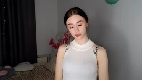 Giulia online show from November 2025 05:26:01 PM