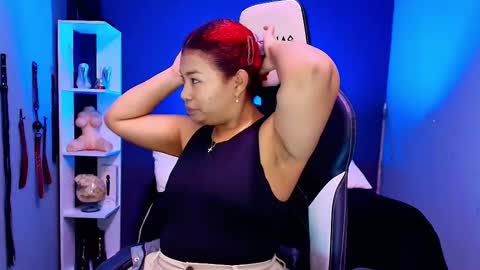 hot chocolate 4u online show from September 2025 12:08:02 PM