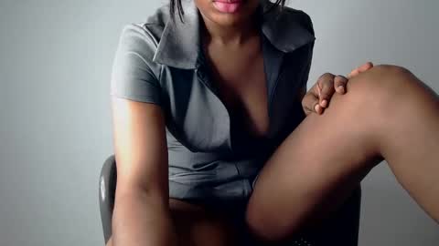 sonia  mis choco online show from December 2024 05:51:01 AM