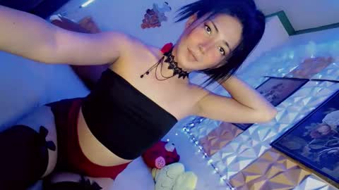 its me CLAUDIA online show from March 2025 07:23:02 AM