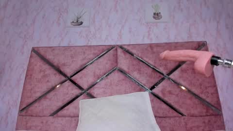 Snapshot of hot_emiily chatting on October 2025 11:44:02 AM Emily online show from October 2025 11:44:02 AM