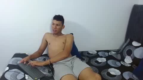 hot_kratoxxx online show from September 2025 07:36:02 PM
