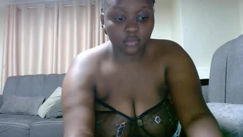Linah online show from September 2025 12:12:01 AM