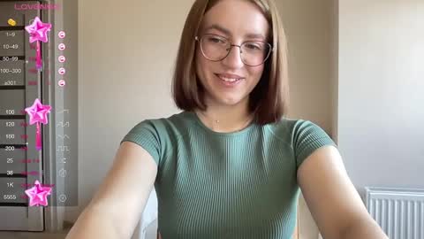 Lina online show from March 2025 10:45:02 AM