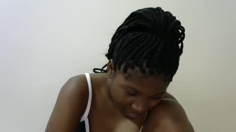 LONNAH online show from February 2025 09:05:02 AM