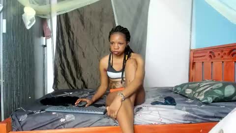 hot_moxie online show from October 2025 08:27:02 PM