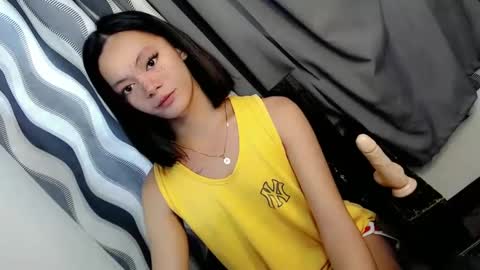 SWEET AGATHA online show from March 2025 05:02:01 AM