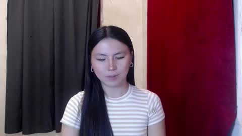 Snapshot of hot_precious_nikki chatting on September 2025 02:00:01 PM Nikki online show from September 2025 02:00:01 PM