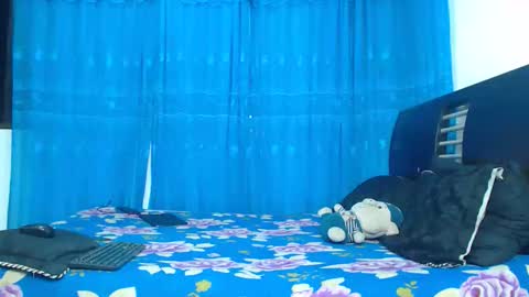 Hot Sharks   online show from October 2025 10:27:02 AM