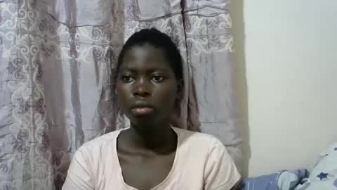 Snapshot of hot_shawrry chatting on February 2025 03:54:01 AM hot_shawrry online show from February 2025 03:54:01 AM