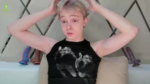 Snapshot of hot_twinkboy chatting on February 2025 03:56:01 PM hot_twinkboy online show from February 2025 03:56:01 PM