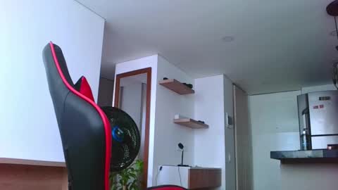 hot_twinks83 online show from September 2025 05:16:02 PM