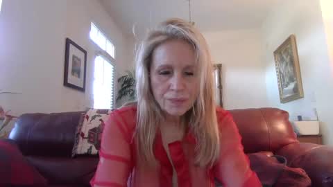hotblondemilf1962 online show from December 2024 01:25:02 PM