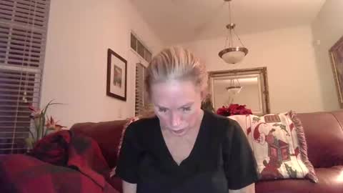 hotblondemilf1962 online show from December 2024 12:48:02 AM