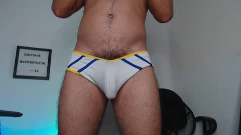 Snapshot of hotboyneon490 chatting on January 2025 01:32:01 AM Alex Neon online show from January 2025 01:32:01 AM