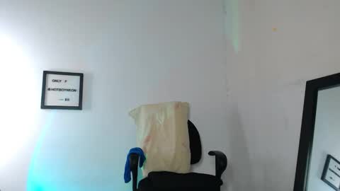 Snapshot of hotboyneon490 chatting on September 2025 01:49:02 AM Alex Neon online show from September 2025 01:49:02 AM