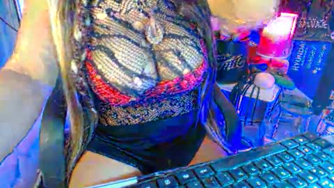hotbritneyxx online show from February 2025 09:40:01 PM