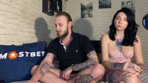 YounHotCouple online show from January 2025 10:22:02 AM