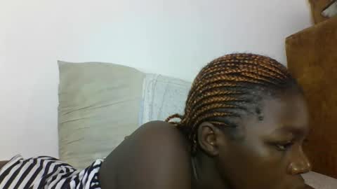 Snapshot of hotcutetracie chatting on October 2025 08:02:02 AM VICTORIA online show from October 2025 08:02:02 AM