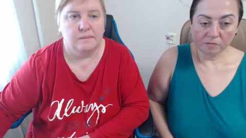 Snapshot of hotfiremommy chatting on November 2025 09:19:02 AM LimonkaFire online show from November 2025 09:19:02 AM