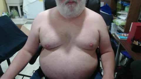 Snapshot of hotgrandpa594u chatting on October 2025 04:15:02 PM hotgrandpa594u online show from October 2025 04:15:02 PM