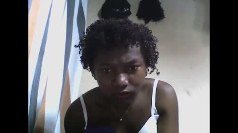 Snapshot of hotiesveronique chatting on October 2025 04:44:01 AM veronique online show from October 2025 04:44:01 AM