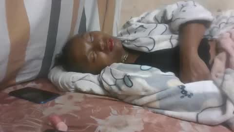 Snapshot of hotiesveronique chatting on October 2025 07:37:01 PM veronique online show from October 2025 07:37:01 PM