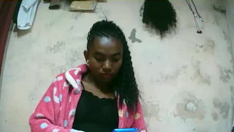 Snapshot of hotiesveronique chatting on October 2025 08:22:01 AM veronique online show from October 2025 08:22:01 AM