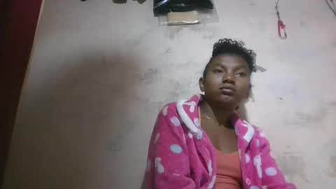 Snapshot of hotiesveronique chatting on October 2025 04:55:01 PM veronique online show from October 2025 04:55:01 PM