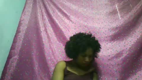 Snapshot of hotiesveronique chatting on October 2025 02:07:02 PM veronique online show from October 2025 02:07:02 PM