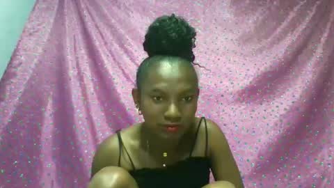 Snapshot of hotiesveronique chatting on November 2025 02:49:02 PM veronique online show from November 2025 02:49:02 PM