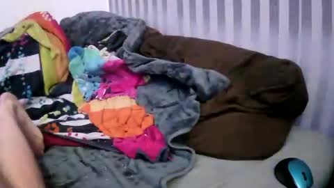 hotjakelu online show from March 2025 05:42:02 AM