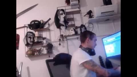 hotkinkytat online show from February 2025 11:19:02 PM