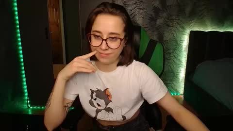 hotmariella online show from February 2025 02:29:02 PM