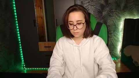 hotmariella online show from February 2025 03:04:02 AM