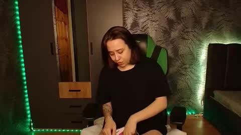 hotmariella online show from February 2025 03:01:02 AM