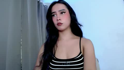 Snapshot of hotnaughty_beatrice chatting on October 2025 08:10:01 PM HOT BEATRICE online show from October 2025 08:10:01 PM