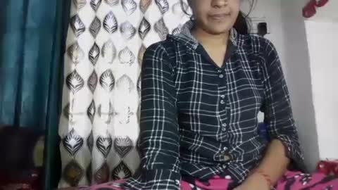lola online show from December 2024 07:47:02 AM
