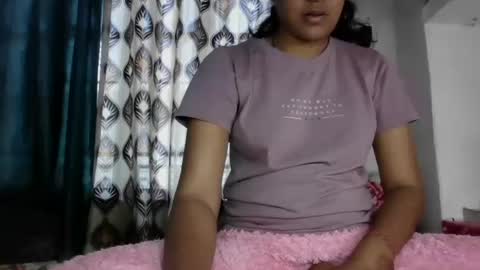 lola online show from February 2025 06:40:01 AM