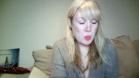 hotpepperose online show from December 2024 06:54:01 AM