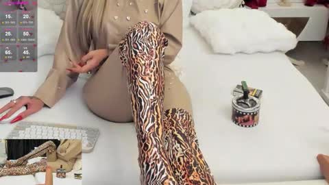 Delya- online show from October 2025 02:49:01 PM