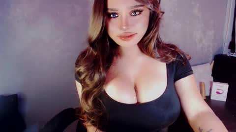 Marga Avery online show from September 2025 04:40:02 PM