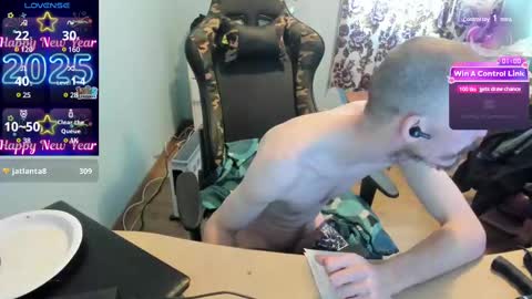 Snapshot of hotsummer1996 chatting on March 2025 03:35:01 PM hot online show from March 2025 03:35:01 PM