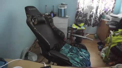 Snapshot of hotsummer1996 chatting on October 2025 03:02:01 PM hot online show from October 2025 03:02:01 PM