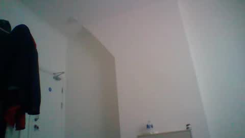 hotsurfdude1992 online show from October 2025 04:17:02 PM