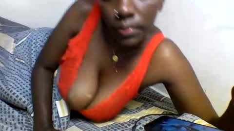 Snapshot of hott_amalia chatting on September 2025 12:32:02 AM Amalia online show from September 2025 12:32:02 AM